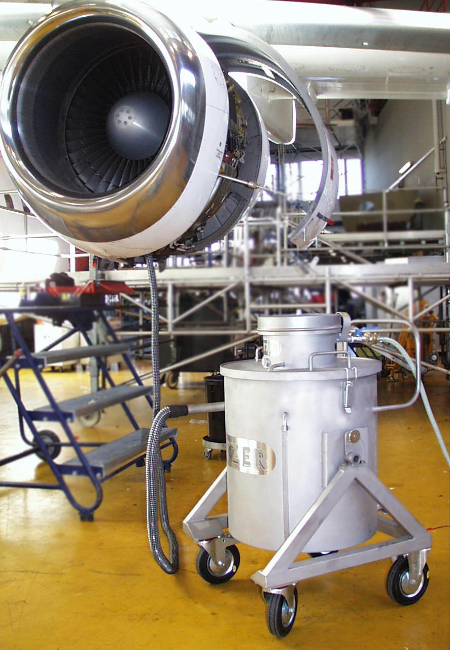 Nasssauger WVD 1800-2 mit V2A-Pumpe (Flüssigkeitssauger) – Industriesauger  nach Maß